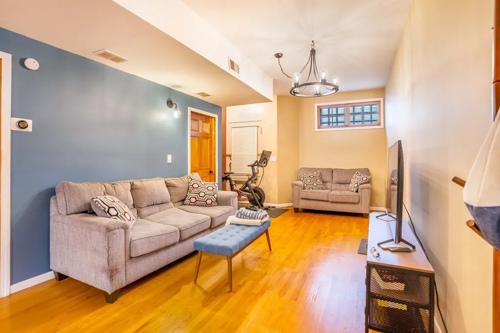 2719 West Pope John Paul II Drive Chicago IL 60632