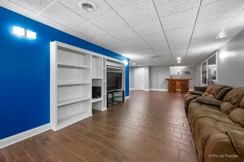 1224 Country Drive Shorewood IL 60404