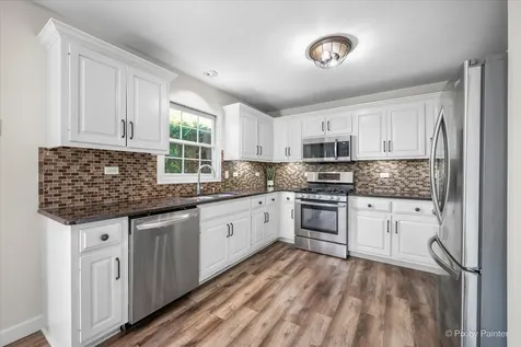 1224 Country Drive Shorewood IL 60404
