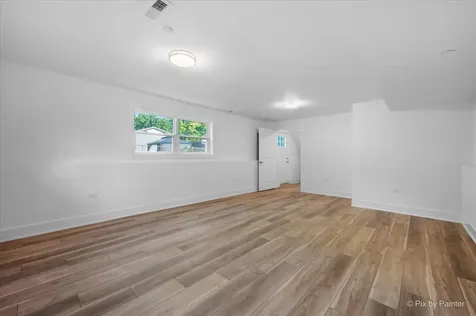 18172 West Twin Lakes Boulevard Grayslake IL 60030