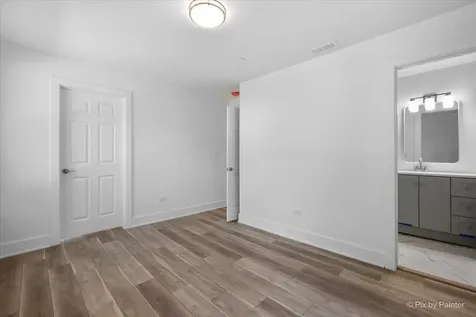 18172 West Twin Lakes Boulevard Grayslake IL 60030