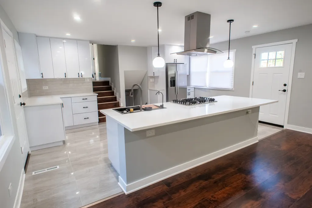 336 East 91st Street Chicago IL 60619