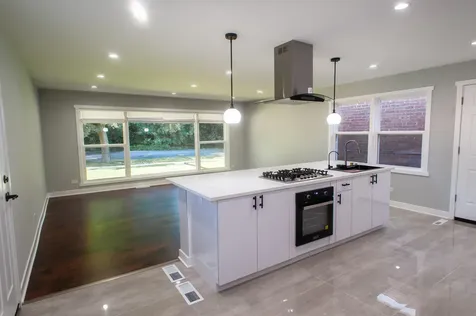 336 East 91st Street Chicago IL 60619