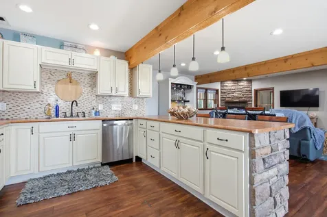 76 Clear Creek Drive Neoga IL 62447