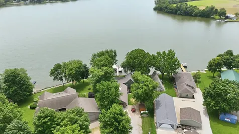 76 Clear Creek Drive Neoga IL 62447