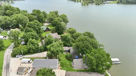 76 Clear Creek Drive Neoga IL 62447