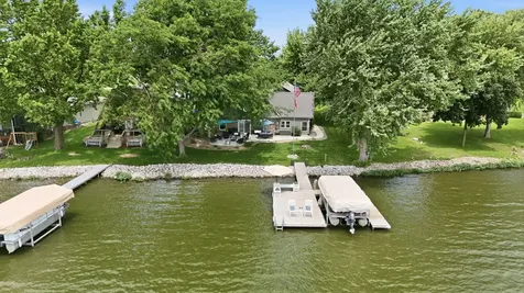 76 Clear Creek Drive Neoga IL 62447