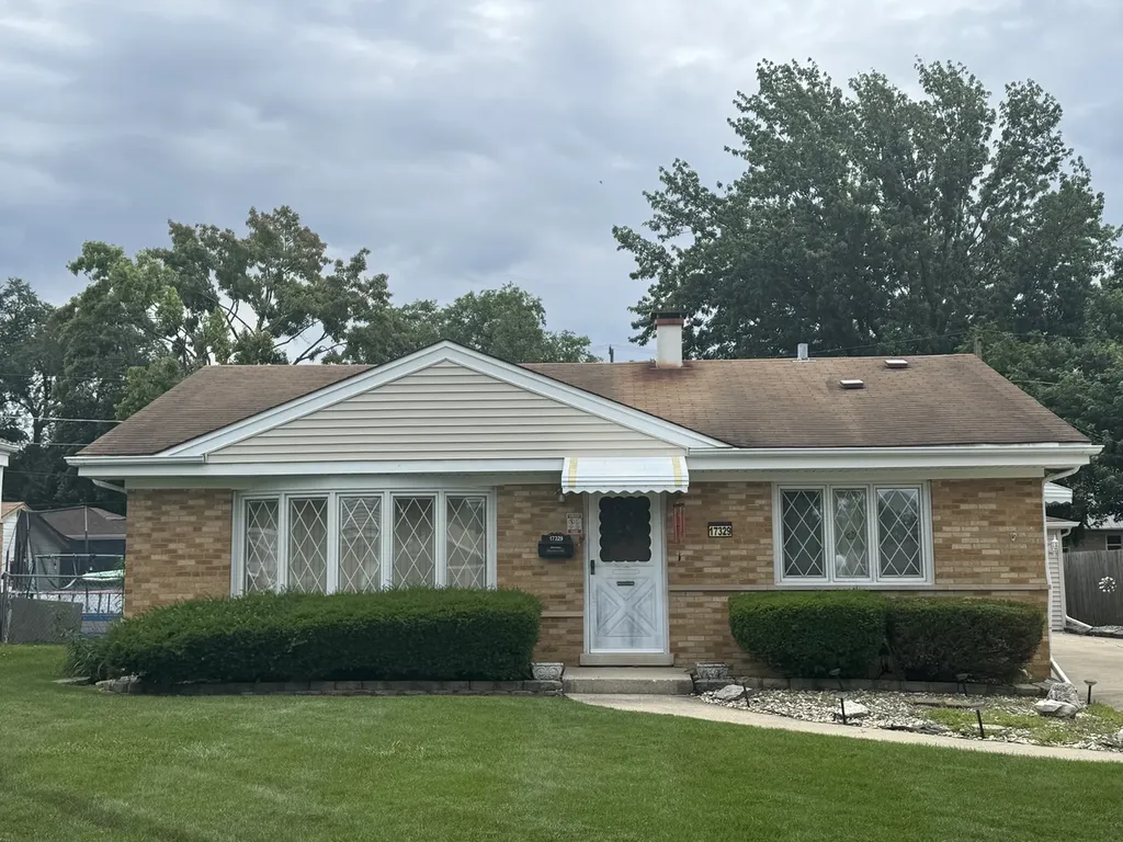 17329 Oconto Avenue Tinley Park IL 60477