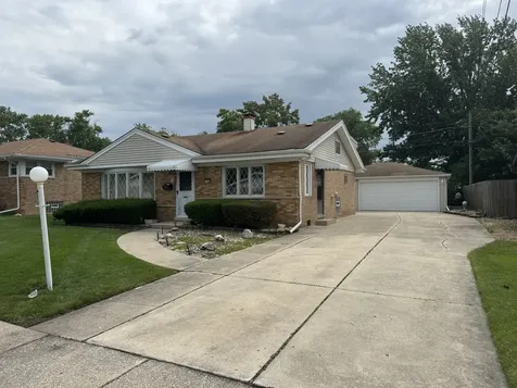17329 Oconto Avenue Tinley Park IL 60477