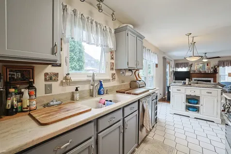 1135 Stonebridge Court Elgin IL 60120