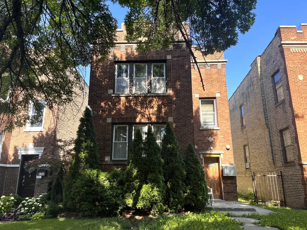 1737 North Austin Avenue Chicago IL 60639