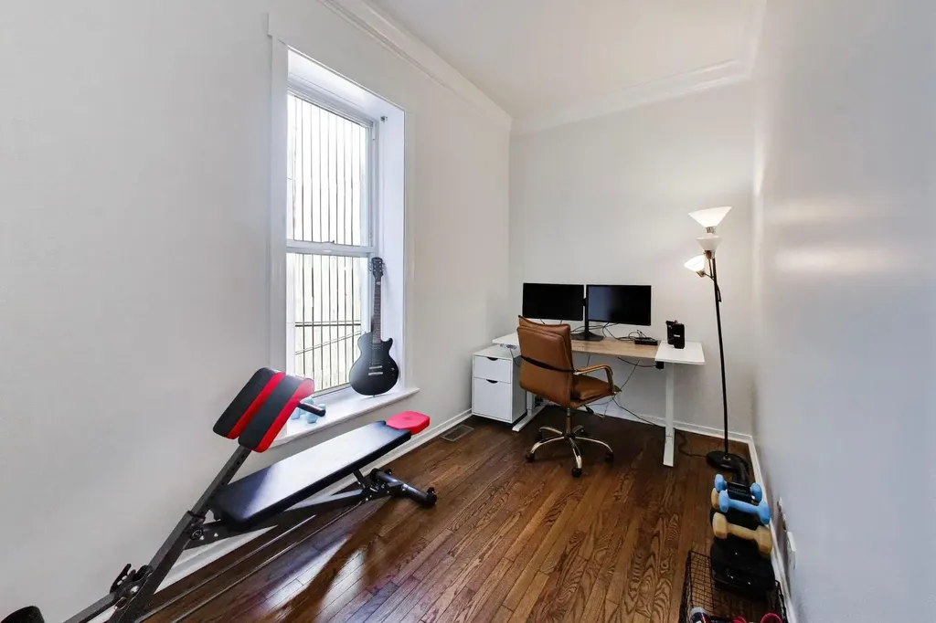 351 West Dickens Avenue Chicago IL 60614