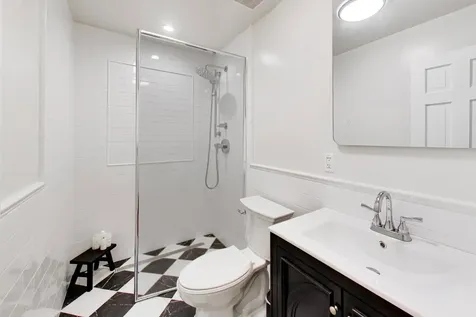 351 West Dickens Avenue Chicago IL 60614
