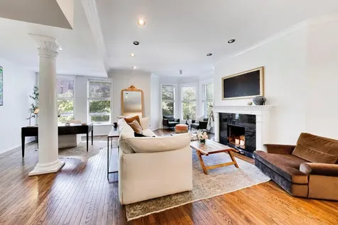 351 West Dickens Avenue Chicago IL 60614
