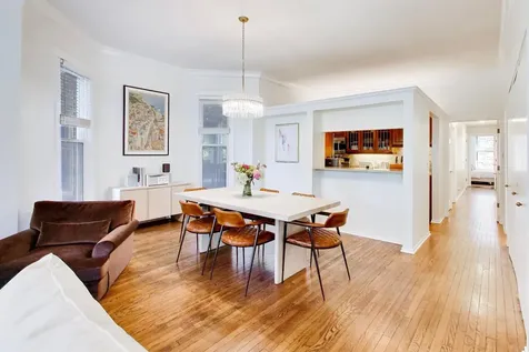 351 West Dickens Avenue Chicago IL 60614