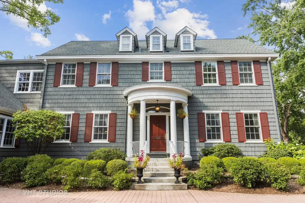 142 Akenside Road Riverside IL 60546