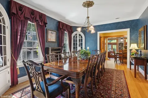142 Akenside Road Riverside IL 60546