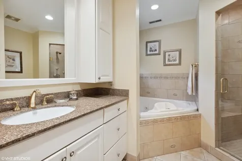 142 Akenside Road Riverside IL 60546