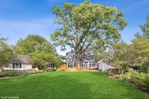 142 Akenside Road Riverside IL 60546