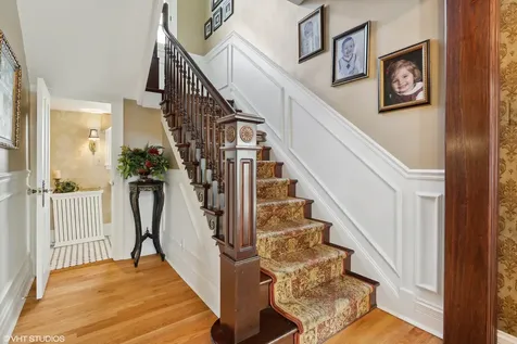 142 Akenside Road Riverside IL 60546