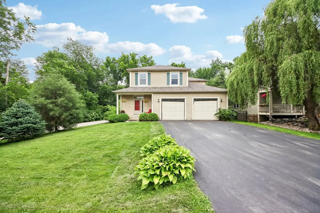 5105 West Flanders Road Mchenry IL 60050