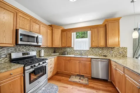 5105 West Flanders Road Mchenry IL 60050