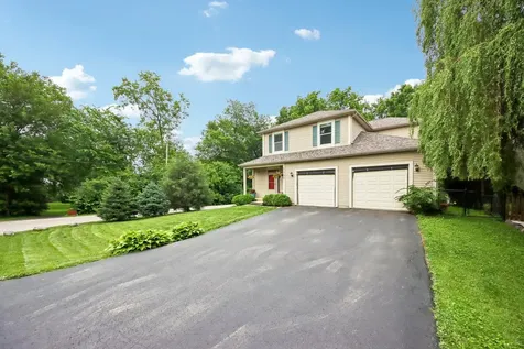 5105 West Flanders Road Mchenry IL 60050