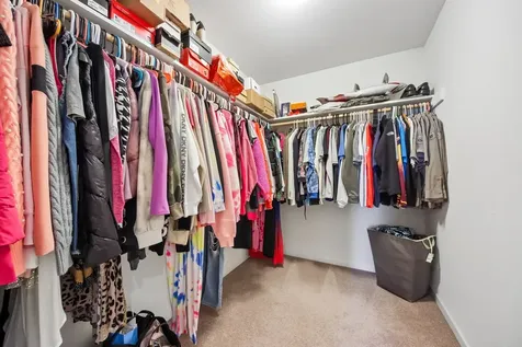 5105 West Flanders Road Mchenry IL 60050