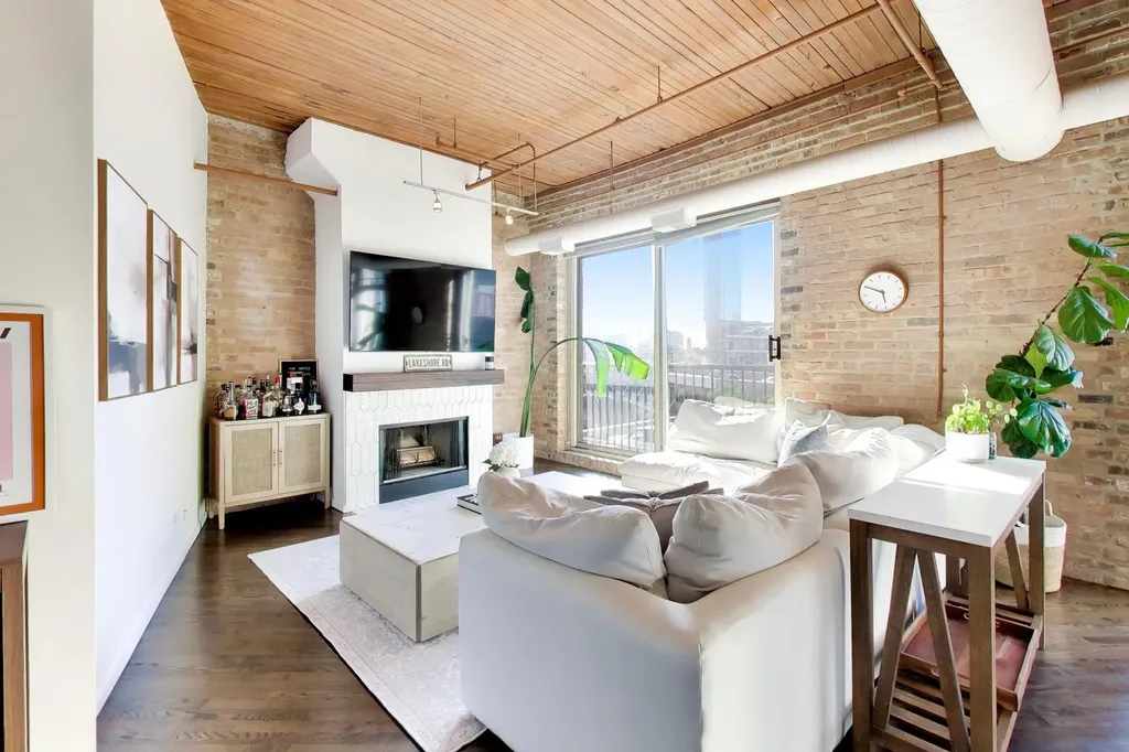 550 North Kingsbury Street Chicago IL 60654