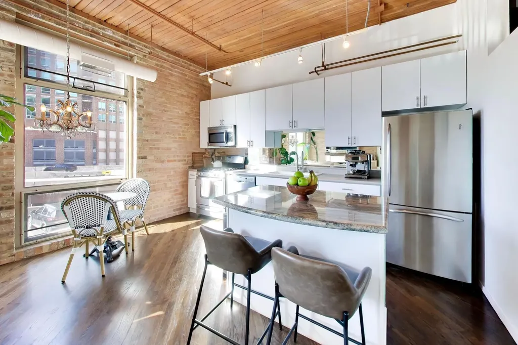 550 North Kingsbury Street Chicago IL 60654