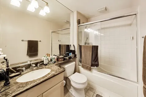 400 North Clinton Street Chicago IL 60654