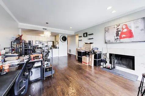400 North Clinton Street Chicago IL 60654