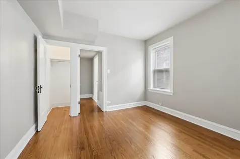 7730 South Essex Avenue Chicago IL 60649