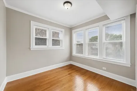 7730 South Essex Avenue Chicago IL 60649