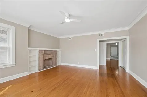 7730 South Essex Avenue Chicago IL 60649