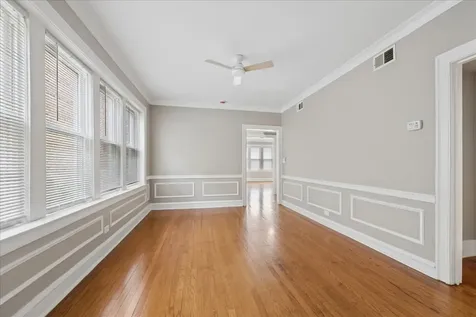 7730 South Essex Avenue Chicago IL 60649