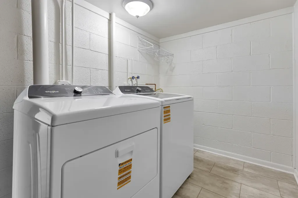 117 Cotuit Court Schaumburg IL 60193