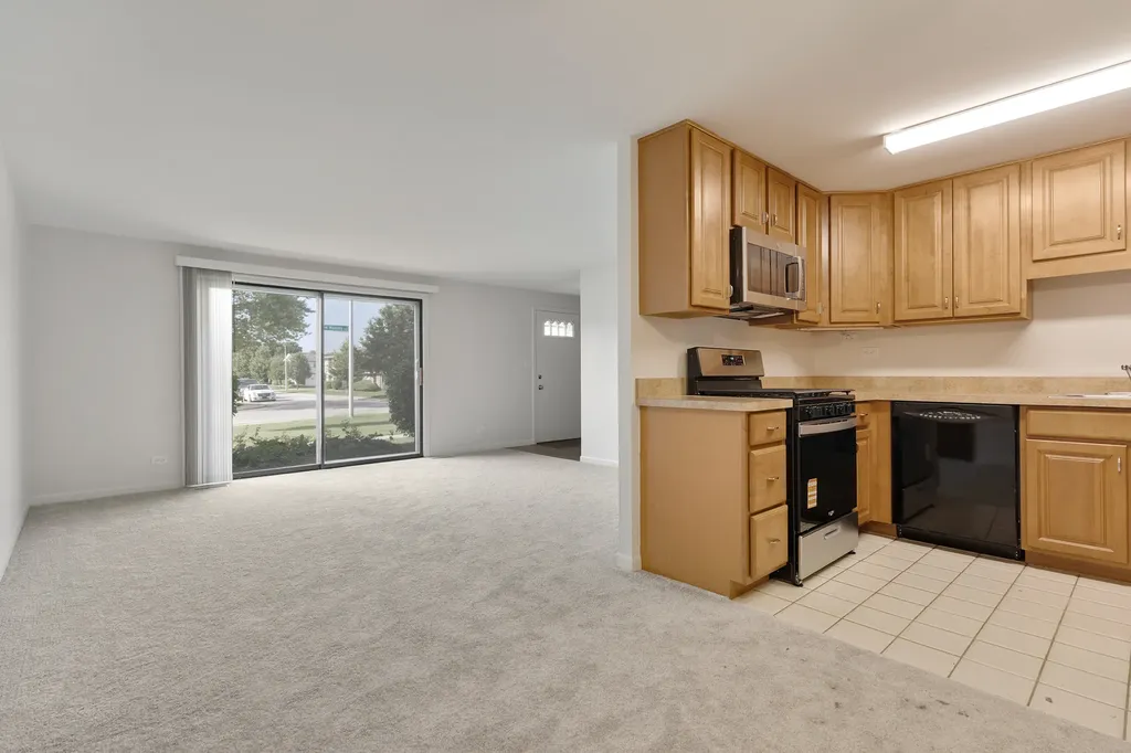 117 Cotuit Court Schaumburg IL 60193