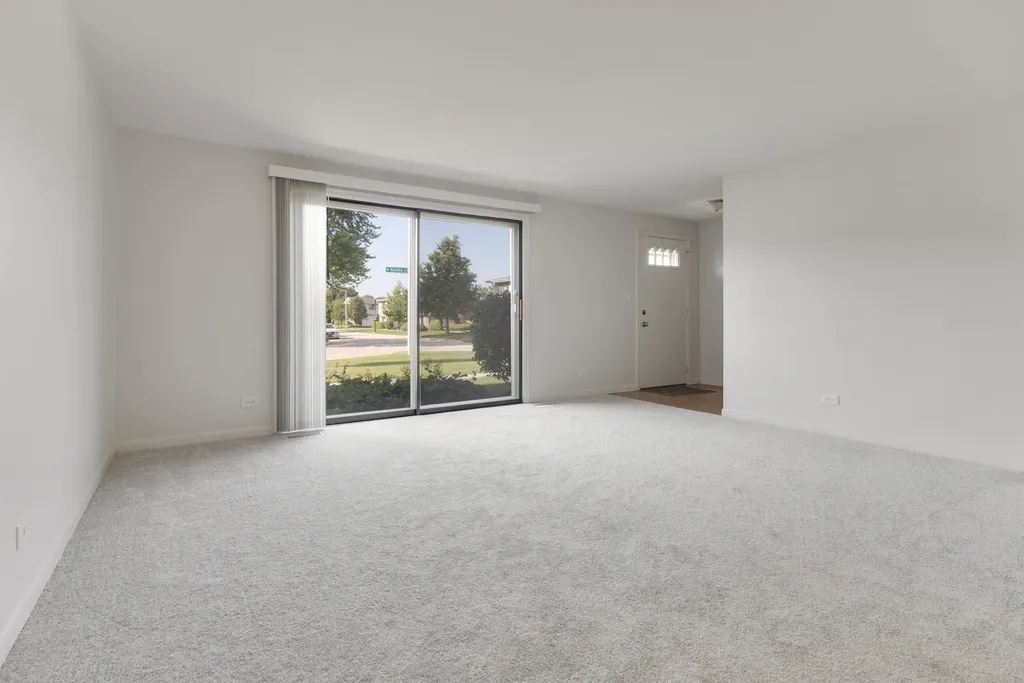 117 Cotuit Court Schaumburg IL 60193