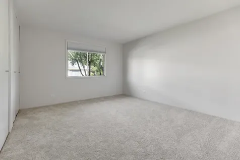 117 Cotuit Court Schaumburg IL 60193