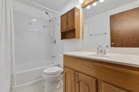 117 Cotuit Court Schaumburg IL 60193