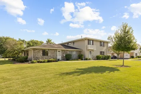 117 Cotuit Court Schaumburg IL 60193