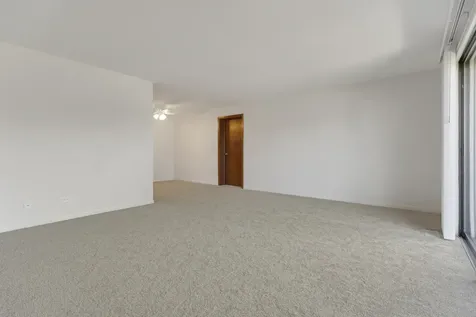 117 Cotuit Court Schaumburg IL 60193
