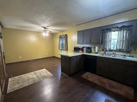 401 West Perrine Street Johnston City IL 62951