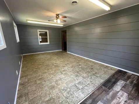 401 West Perrine Street Johnston City IL 62951