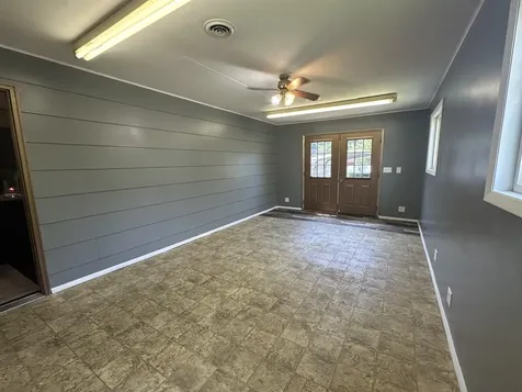401 West Perrine Street Johnston City IL 62951