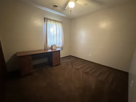 401 West Perrine Street Johnston City IL 62951