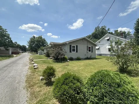 401 West Perrine Street Johnston City IL 62951