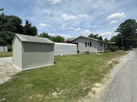 401 West Perrine Street Johnston City IL 62951