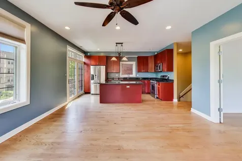 1416 West Farwell Street Chicago IL 60626